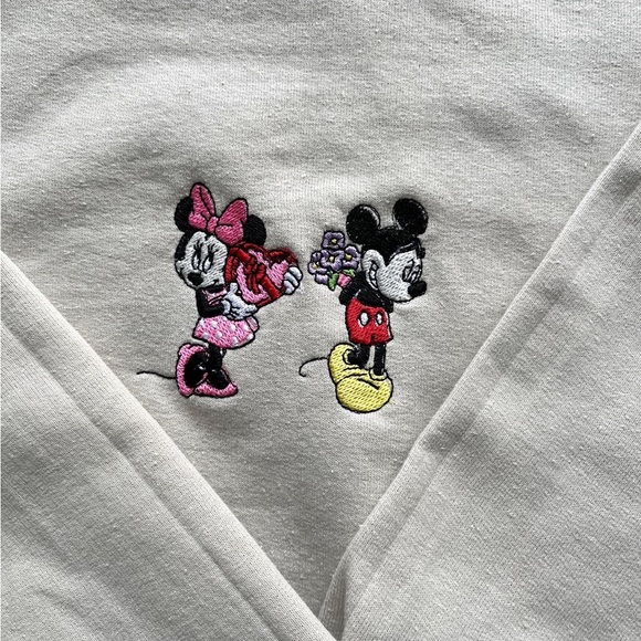 EMBROIDER - MINNIE & MICKEY MOUSSE SWEATSHIRT - Picture 5 of 7